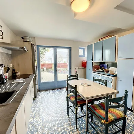 Proche Et Centre, Jardin Clos, Wifi, Chien Possible *